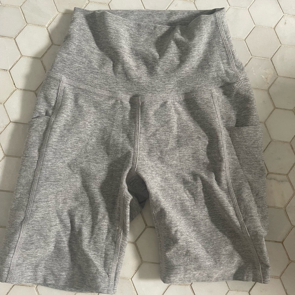 Beyond Yoga Cotton Bike Shorts with Pockets xs